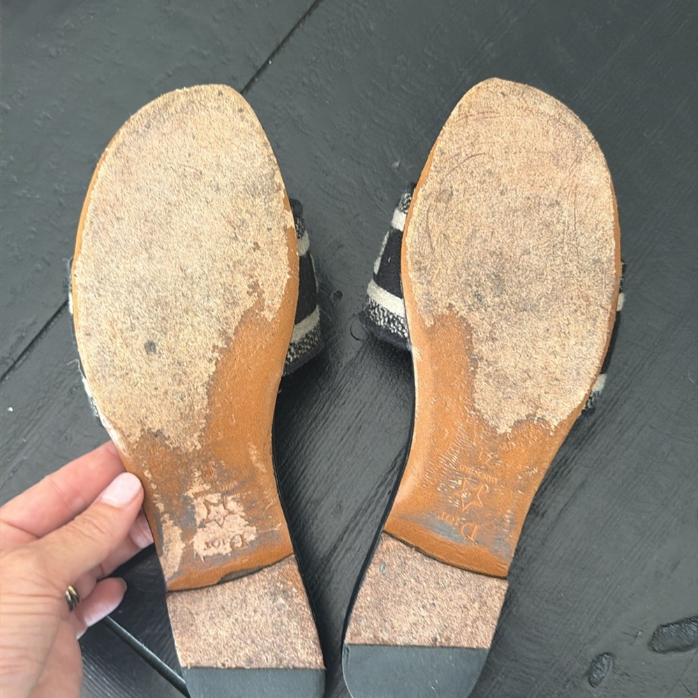 Christian Dior Dway Black Slide Sandals with Beige Embroidered Strap - Picture 2 of 4